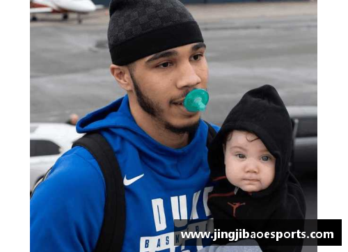 NBA搞笑动态：球场上的欢乐时刻，笑料百出的篮球秀